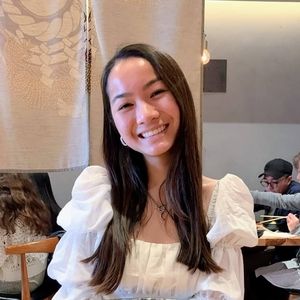 Meet your Posher, Elizabeth